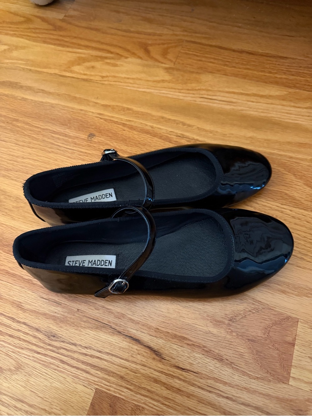Steve Madden Black Patent Mary Jane Flats with Buckle Strap